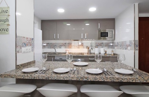 El Ejido Apartment | Del Parque Flats San Millan