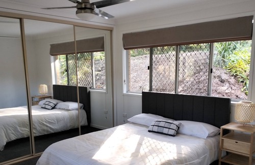 Wolfdene Other | Delighful 4 bdr home in a peaceful setup near Brisbane, Gold Coast & theme parks
