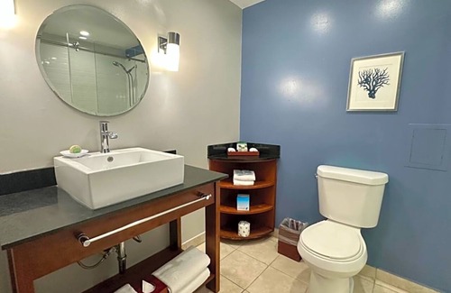 Old Towne Hotel | Delight in Comfort Near Attractions: Room w/Continental Breakfast