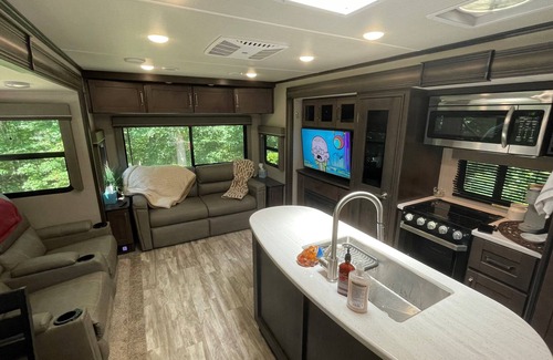 Counce House | Delightful 1 bedroom RV in Pickwick