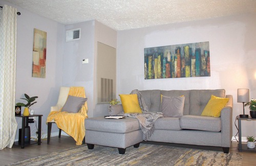 Kettering Apartment | Delightful 1 bedroom, walk out balcony. Near four major hospitals & WPAFB