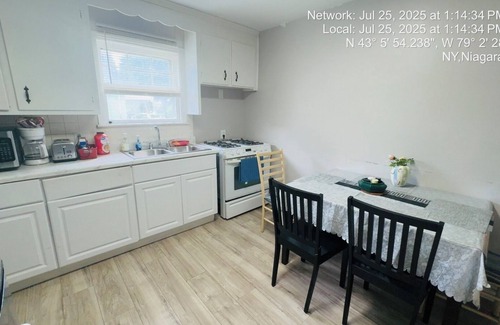 Niagara Falls House | Delightful 2-bedroom house with AC near Niagara Falls