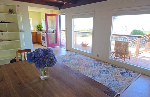Bodega Bay Cottage | Delightful 2-bedroom occuan view cottage , 2 minutes walk to the beach