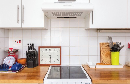 Cathedrals Apartment | Delightful 2BD Flat with Garden, Elephant & Castle
