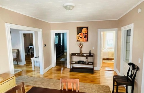 New London Apartment | DELIGHTFUL 2BR apartment with balcony - 15 min from Mohegan Sun- Foxwoods Casinos & Mystic