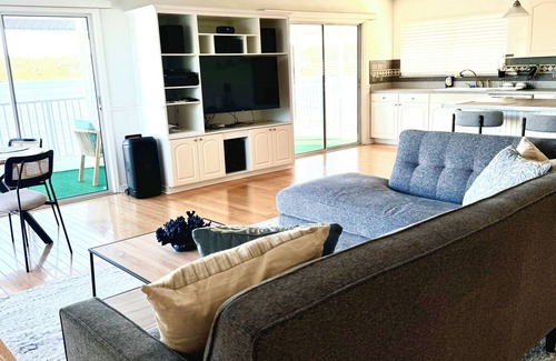 Gibsonton House | Delightful 3-bedroom house in Gibsonton with WiFi access