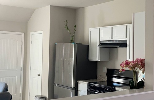 Searcy House | Delightful 4-bedroom house with AC in charming Searcy