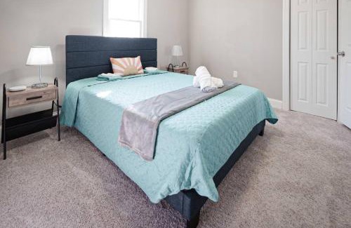 Evansville Apartment | Delightful airy remodeled 1 1 Elsas
