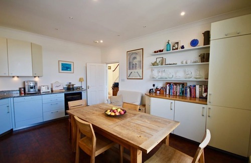 Deal Apartment | Delightful apartment with sea views on the Seafront of Deal