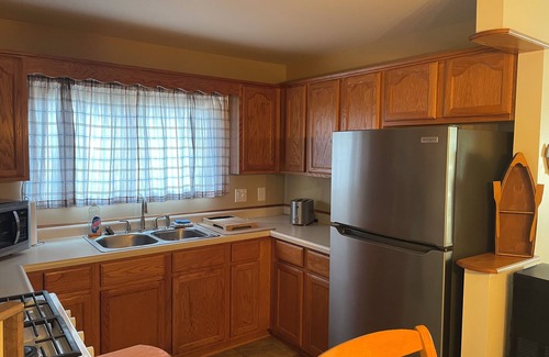 Delavan Lake Cottage | Delightful cottage with AC in charming Delavan