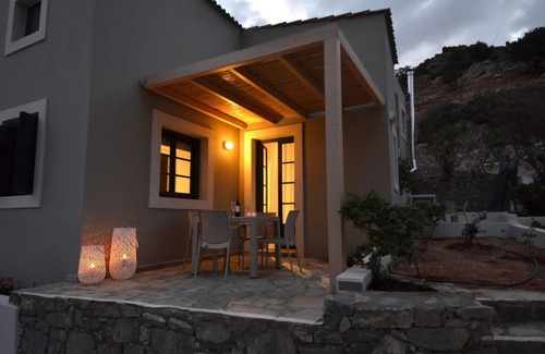 Stalida Villa | Delightful Crete Villa | Executive Villa with Sea View | 1 Bedroom | Amazing.