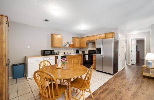 Fort Smith House | Delightful Duplex 2 beds 2 baths