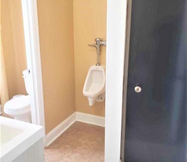 West Hyattsville Bed & Breakfast | Delightful Private Room in Washington DC