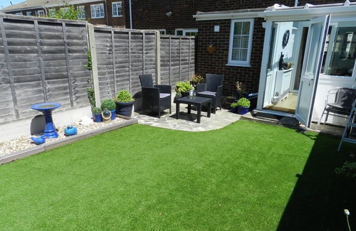 Deal House | Delightful seaside cottage, central, quiet with free parking. Sleeps 5.