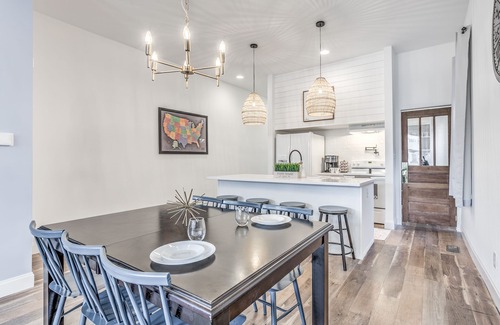 The Gate House | Delightfully Redesigned Home - JZ Vacation Rentals