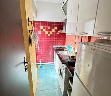 Frosinone Apartment | Delizioso VINTAGE CON TERRAZO