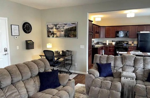 Wisconsin Dells House | DELL-ightfully Downtown Dells! PERFECT location! Porch/Patio/Grill/Fire pit!