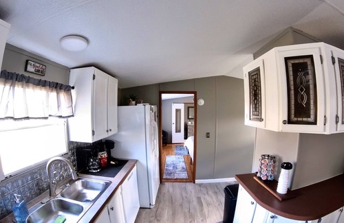 Cane Valley House | Della’s Delight- Sleeps 4