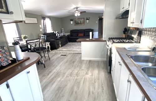 Cane Valley House | Della’s Delight- Sleeps 4