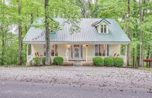 Cadiz House | Delma's Haven in Cadiz - Deck & Lake Access