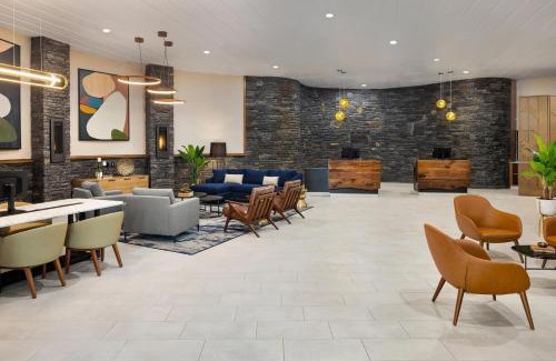 Grande Prairie Hotel | Delta Hotels by Marriott Grande Prairie Airport