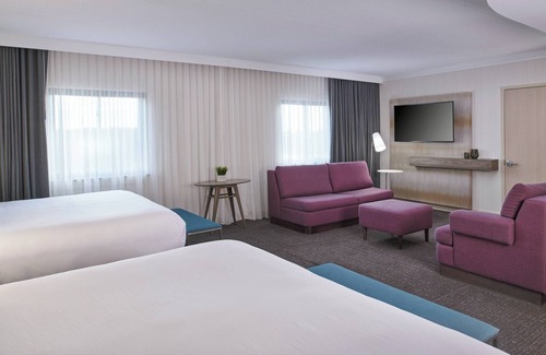 Farmington Hills Hotel | Delta Hotels by Marriott Detroit Novi