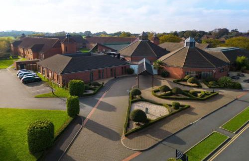 Waltham Abbey Hotel | Delta Hotels by Marriott Waltham Abbey