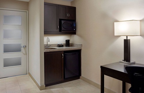 Guelph Hotel | Delta Hotels by Marriott Guelph Conference Centre