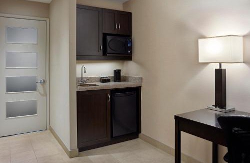 Guelph Hotel | Delta Hotels by Marriott Guelph Conference Centre