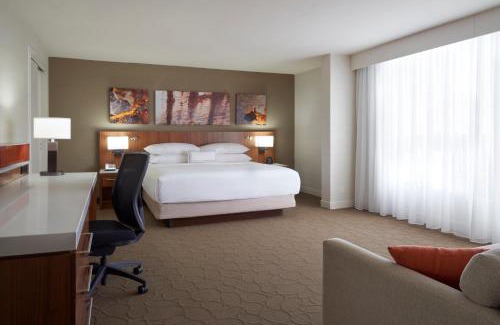 Etobicoke Hotel | Delta Hotels by Marriott Toronto Airport & Conference Centre