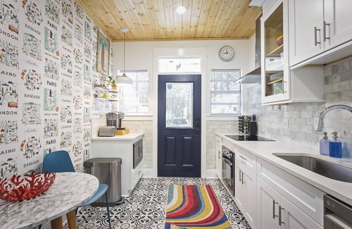 Seminole Heights Apartment | Deluxe 1-BR Apt Near Ybor and Downtown