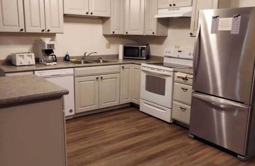 Devils Lake Condo | Deluxe 2 Bedrooms 8 XL Twin Beds, 2 Bathrooms Ground Floor