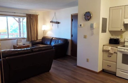 Devils Lake Condo | Deluxe 3 Bedroom 2 Bathroom Top Floor Condo
