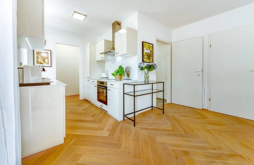 Krems an der Donau Apartment | Deluxe Apartment with Terrace and Parking in the historic city centre of Krems an der Donau