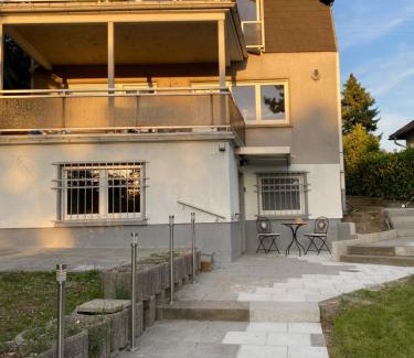 Schierstein Apartment | Deluxe Apartment JL mit Terrasse