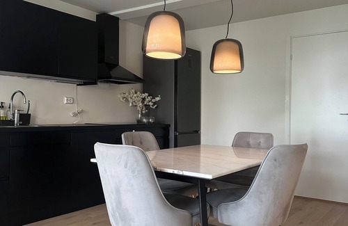 Stavanger Apartment | Deluxe central 2 bedroom with view & underground garage