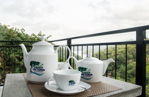 Pathahewaheta Bed & Breakfast | DELUXE DOUBLE ROOM 02 by Kandy Victoria Eco Resort "Overlooking Victoria Lake"
