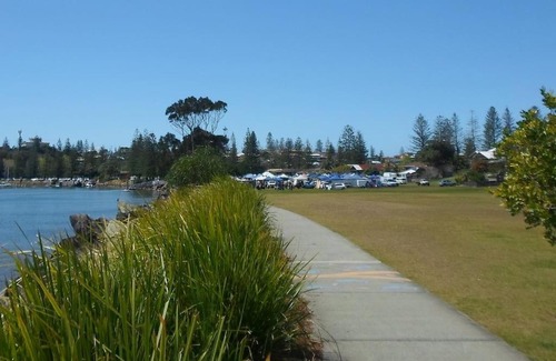 Yamba House | DELUXE Escape! Central, NEW & Spacious 3 Bed