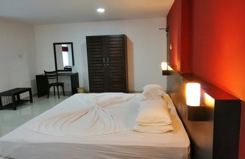 Tangalle Hotel | Deluxe Family Room by Mars Hotel Tangalle