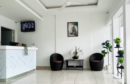 Empat House | DELUXE FAMILY - WITH WINDOW