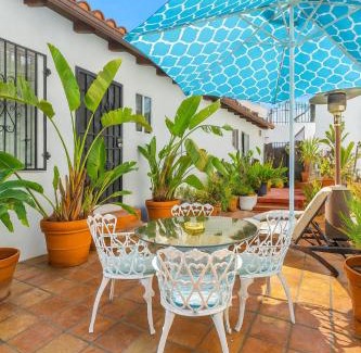 Hollywood Hills Apartment | Deluxe Homestay In The Heart Of Hollywood Hills