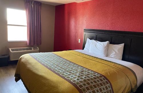 West Memphis Hotel | Deluxe Inn