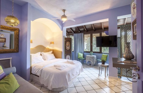 Paradhisos Hotel | Deluxe King Studio