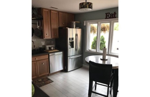 Carbondale Condo | Deluxe large 1,800sf Townhouse with large deck.