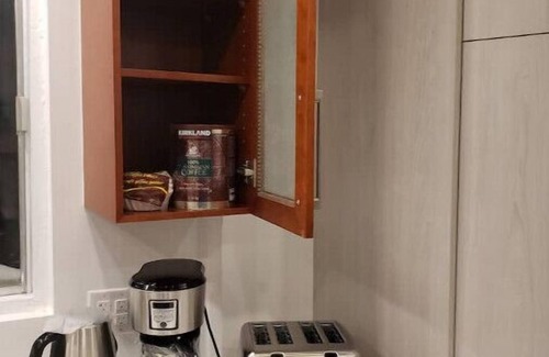 Laval Apartment | Deluxe newly renovated Apartment