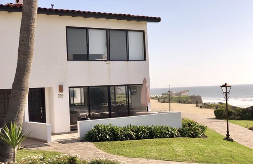 La Paloma House | Deluxe Ocean view beach villa for 8 guests