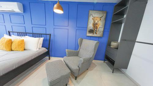 Puerta de Tierra Apartment | Deluxe Ocean View Studio with Free Parking & Pool