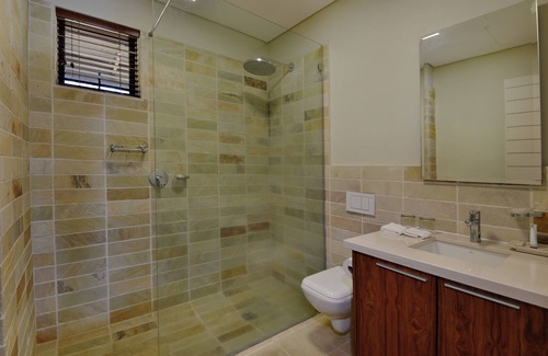 Cloetesville Cabin | Deluxe Room - Ladybird