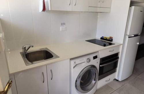 Emu Park Apartment | Deluxe Studio - Unit 12