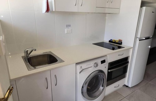 Emu Park Apartment | Deluxe Studio - Unit 14